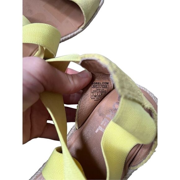 Sorel Ella Sunnyside Yellow Sandals size 8 Leather Elastic Slip On - Picture 3 of 8